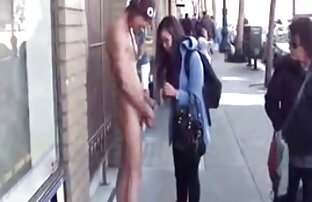 XXX バス上の巨大なラテンのお尻。 エッチ 動画 女の子 用