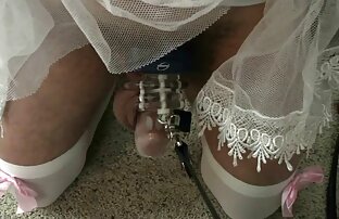 XXX フェチは赤ん坊の足を舐め、彼の顔に猫を座らせるように頼む。 h 動画 無料 女性 向け